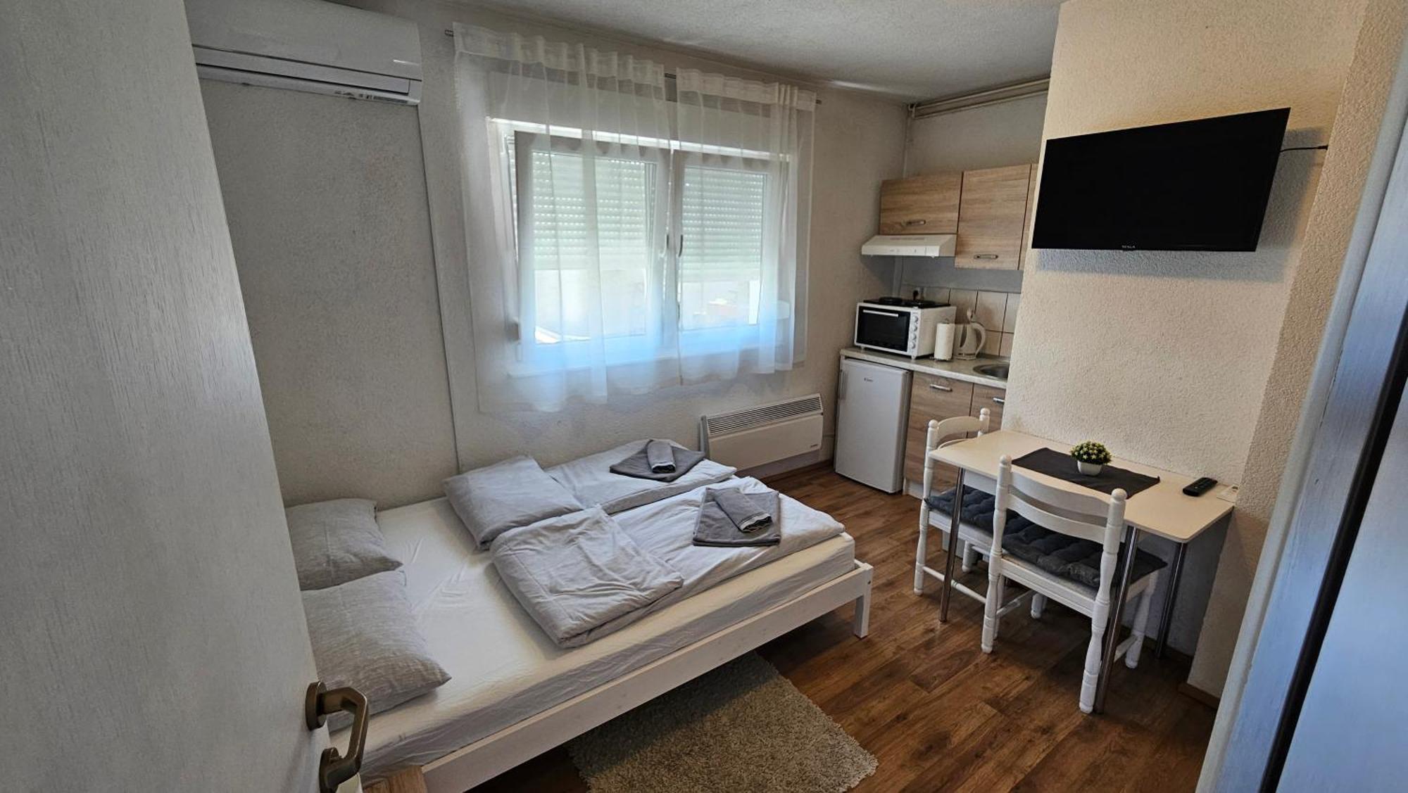 Mix3 - Maksimir, Kbc Rebro Zagreb